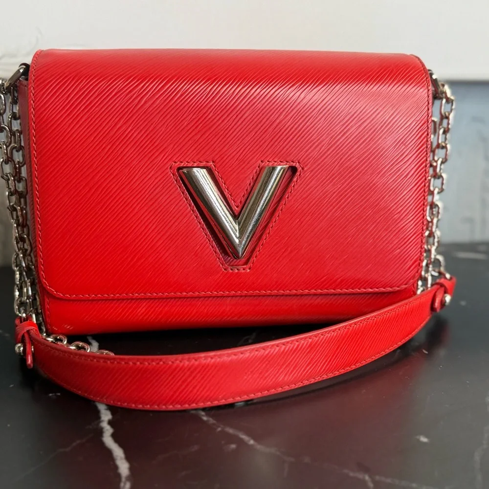 Louis Vuitton Red Crossbody Bag with Silver Chain - Picture 2 of 6